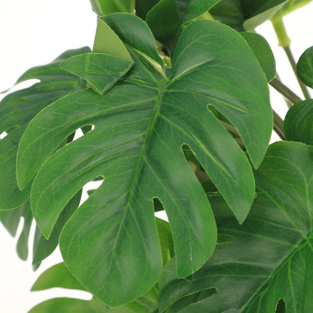 Reptile imitation plants for vivarium.
